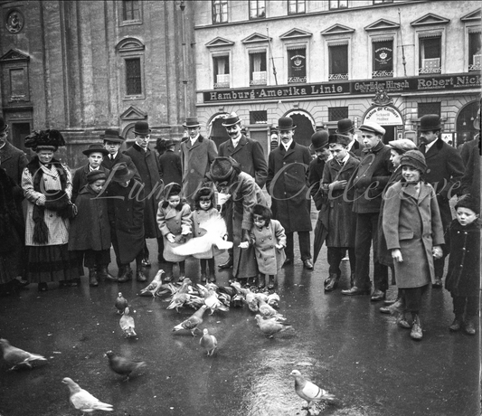Street Scene - Munich, Germany 1910
