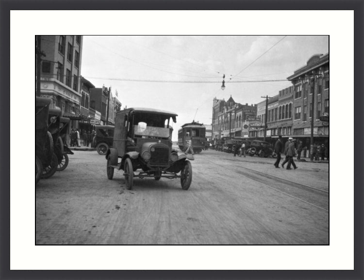 The Thoroughfare, Wichita Falls, Texas